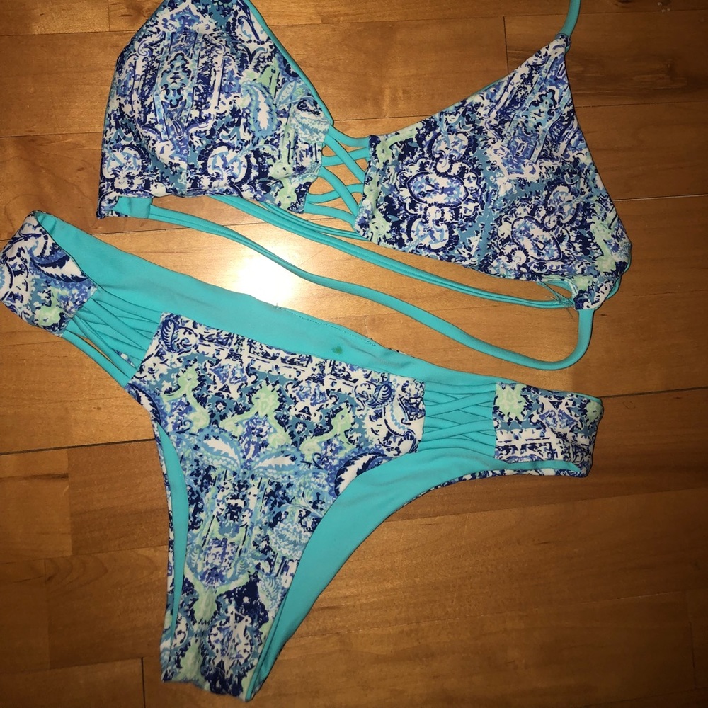 super cute swim suit